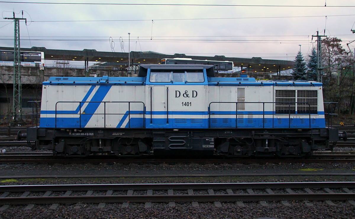 D & D 1401 oder 203 205-0 (REV/LSX/10.06.10)abgestellt im Bhf HH-Harburg. 30.11.2013