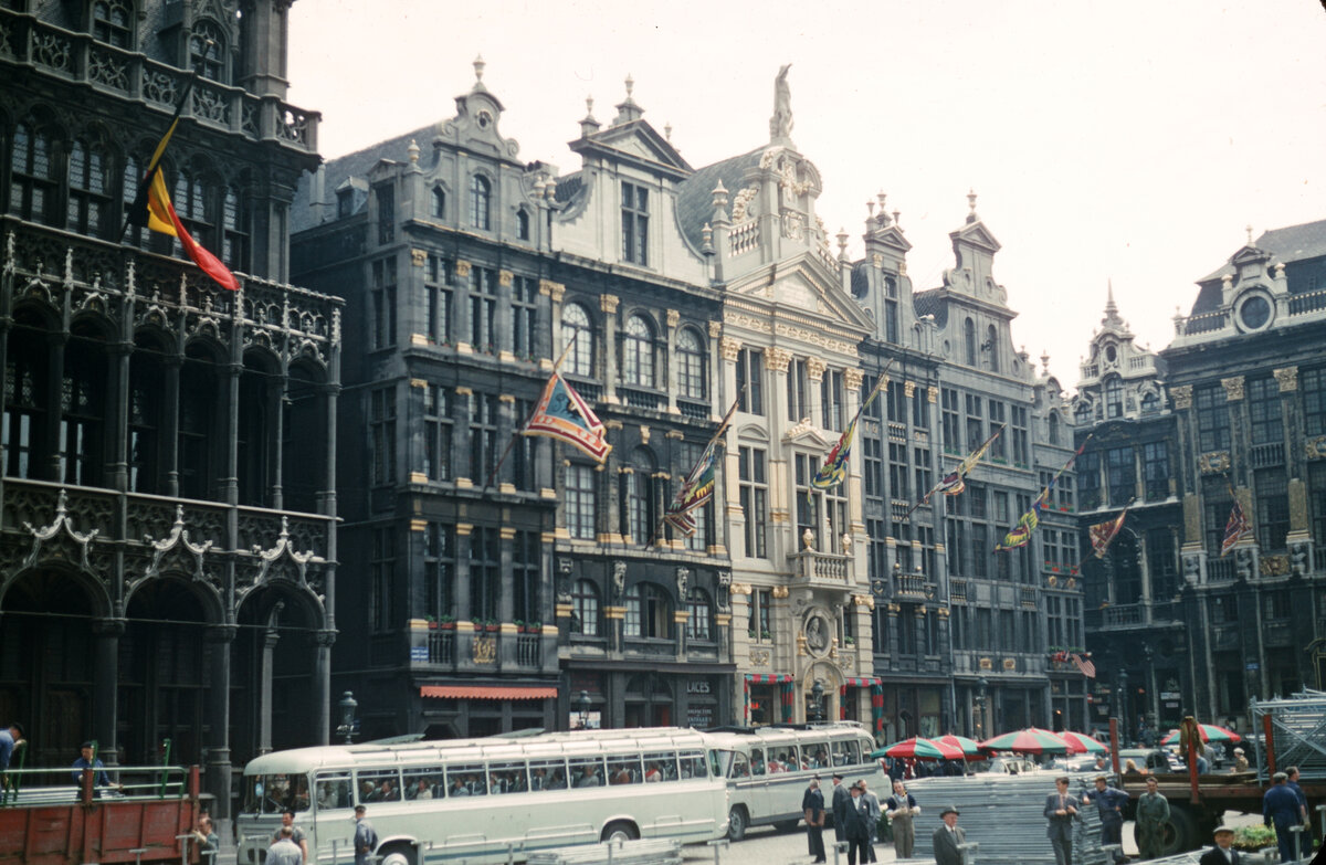 (D 018) - Aus dem Archiv: ??? - ??? um 1965 in Bruxelles, Museum - Brothaus