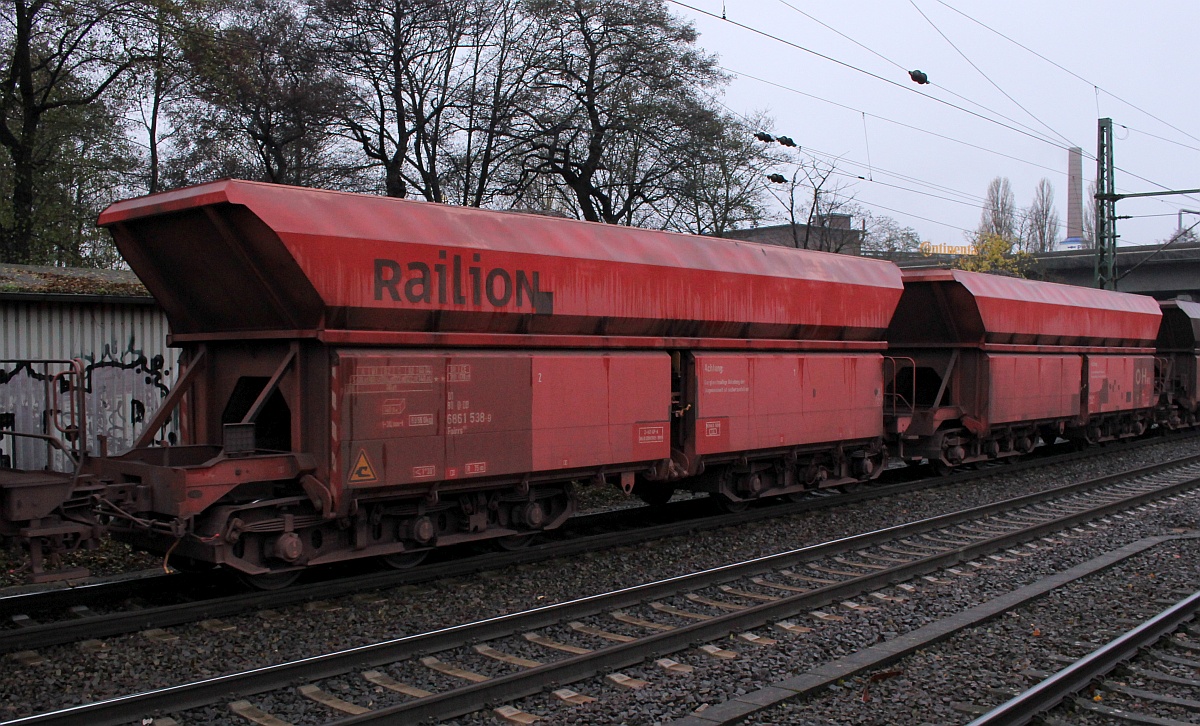 D-DB 80 81 6861 538-9 Gattung Falrrs 152, Sechsachsiger Selbstentlade/Schttgutwagen-Einheit fr Erztransport HH-Harburg 28.11.2020