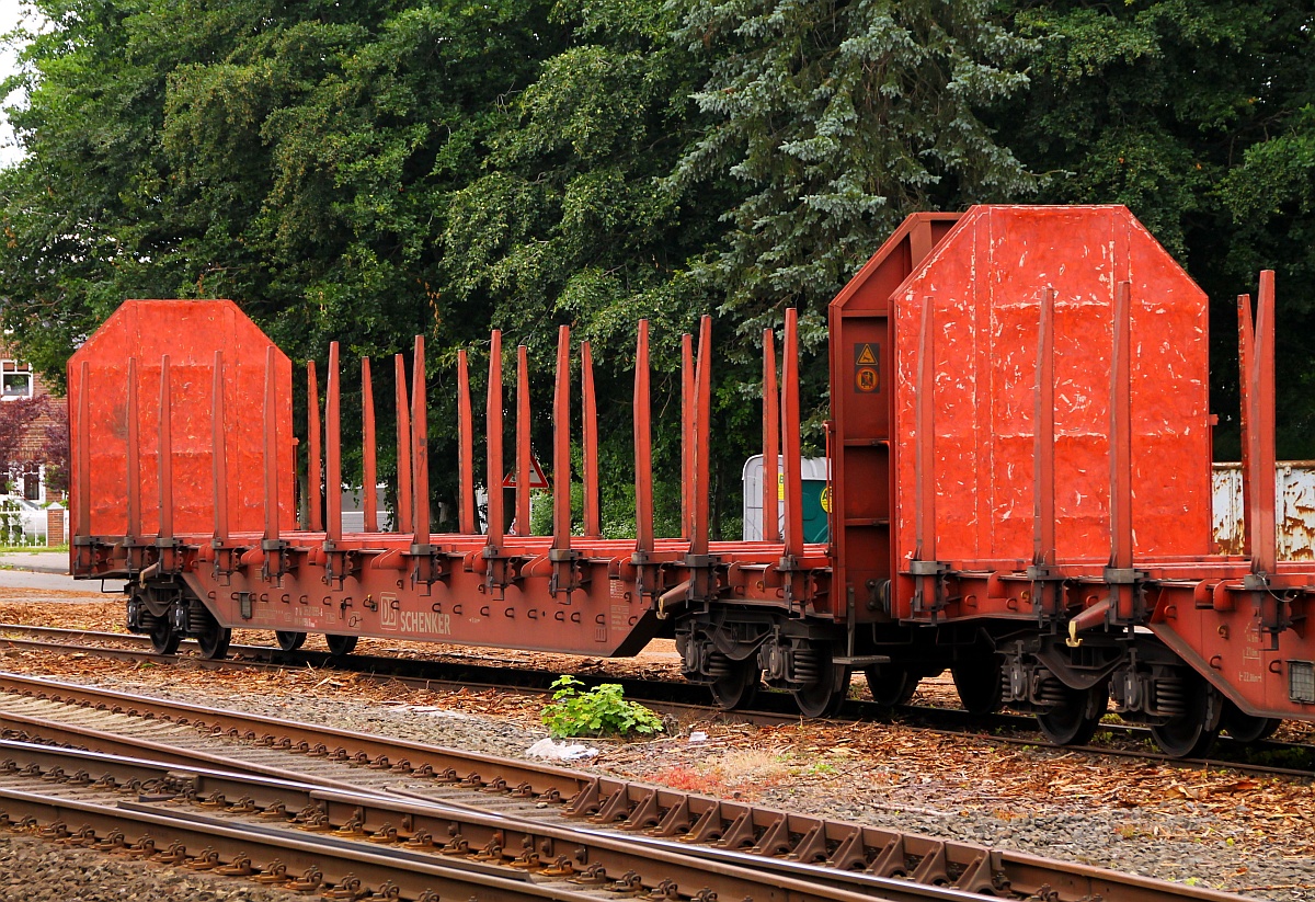 D-DBSNI 37 80 3521 099-6 Gattung Rnoos 644, Drehgestellflachwagen mit vier Radstzen, Stirnwnden und Rungen, jedoch ohne Seitenwnde. Jbek 13.06.2014