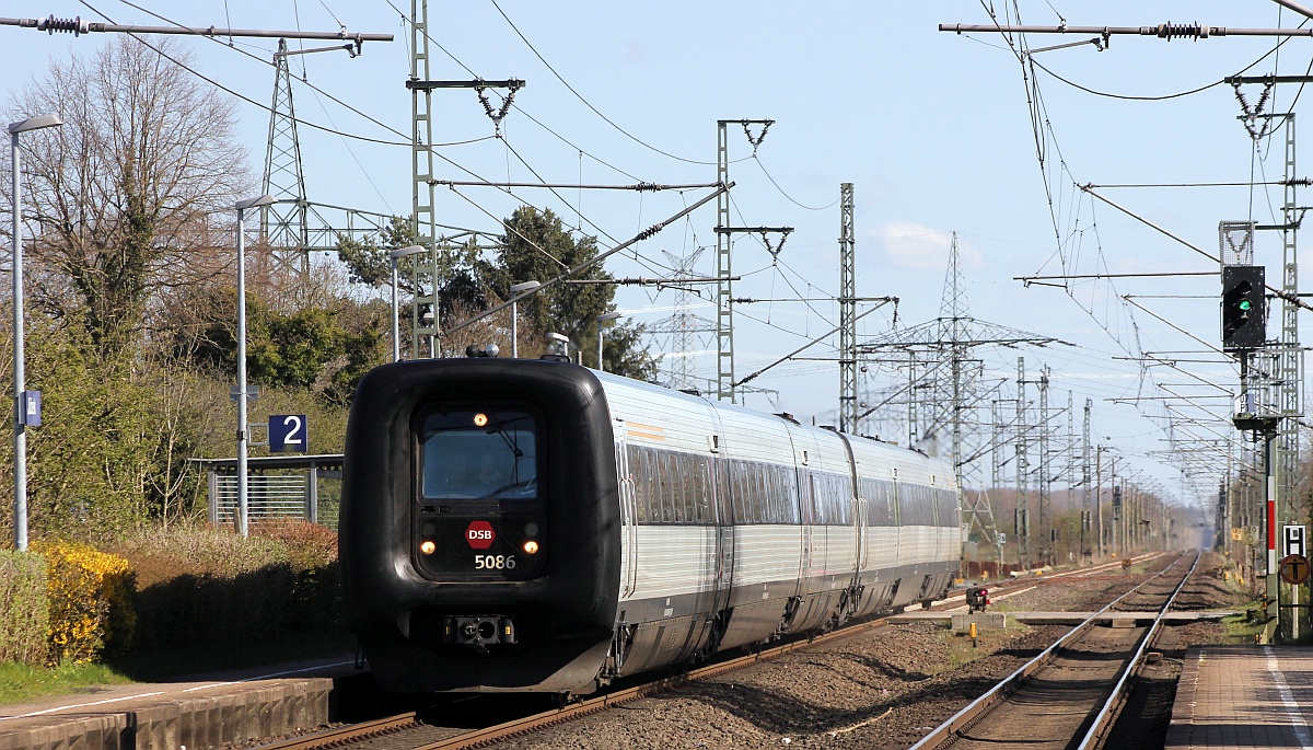 Dänisches Renngummidoppel auf dem Weg in den Norden. Jübek 24.04.2021