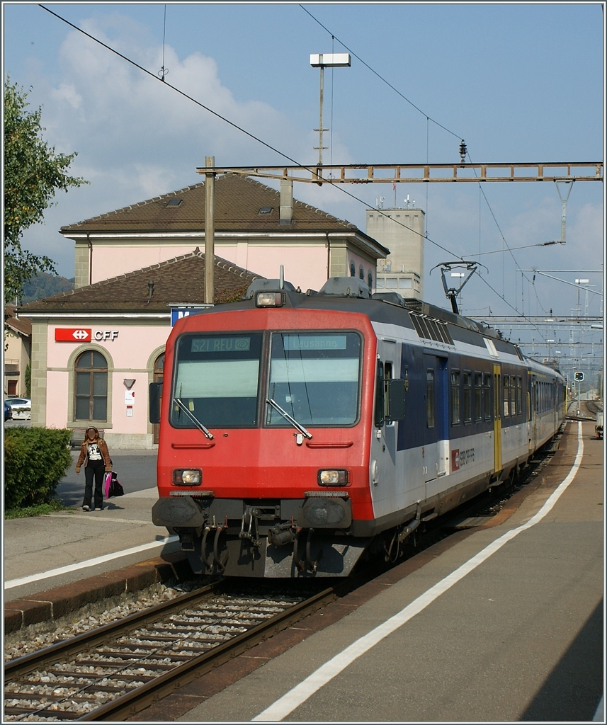 Damals noch normaler Alltag: Ein NPZ als Regionalzug Lausanne Payerne beim Halt in Moudon.
9. Okt. 2008