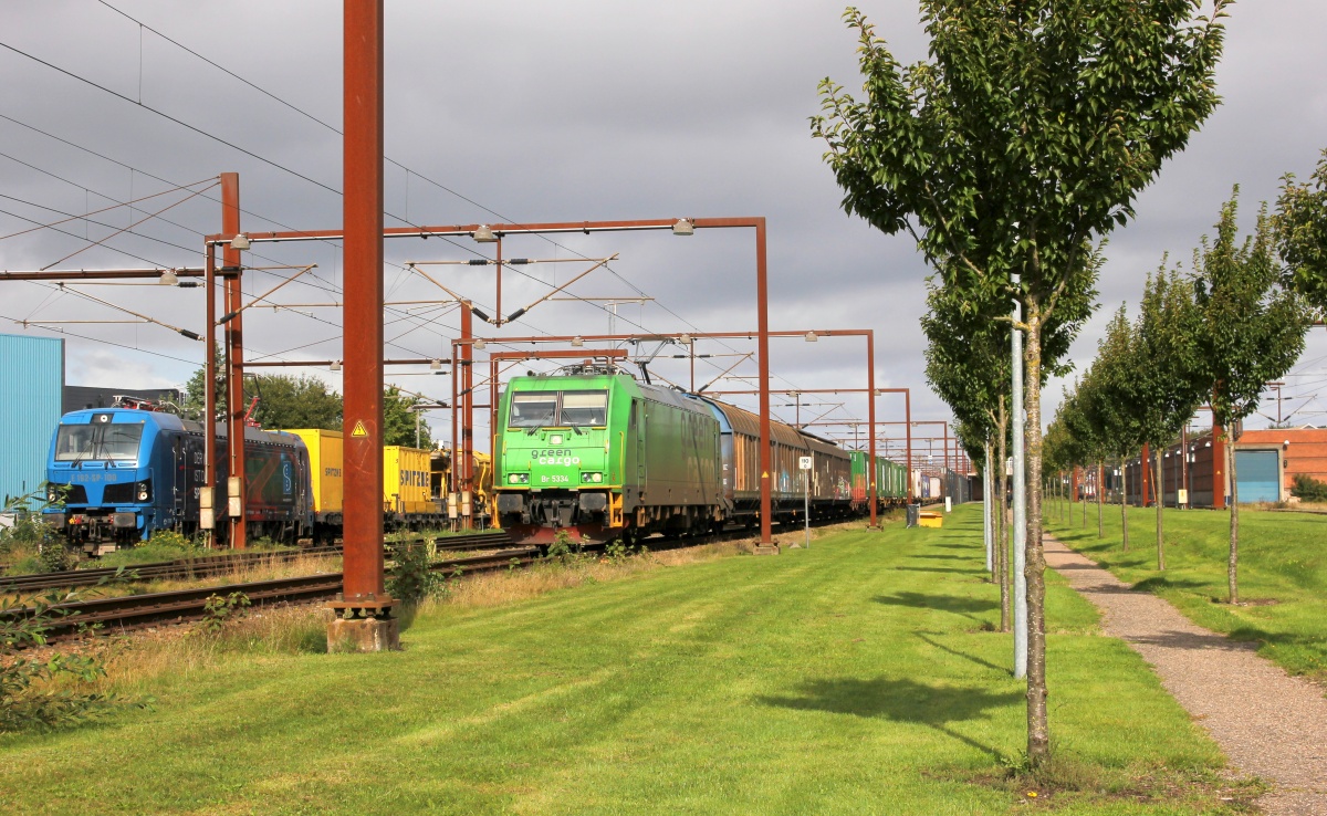 Dann verließ die GC Br 5334 mit ihrem Lineas Güterzug Padborg gen Süden. 10.09.2020