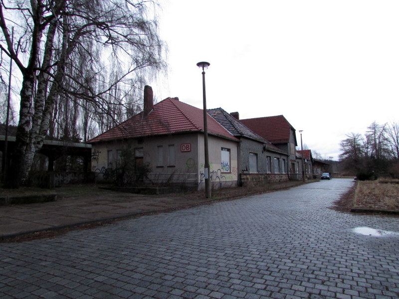 Das Bahnhofsgeb�ude von Friedrichroda am 9.Jan.2014