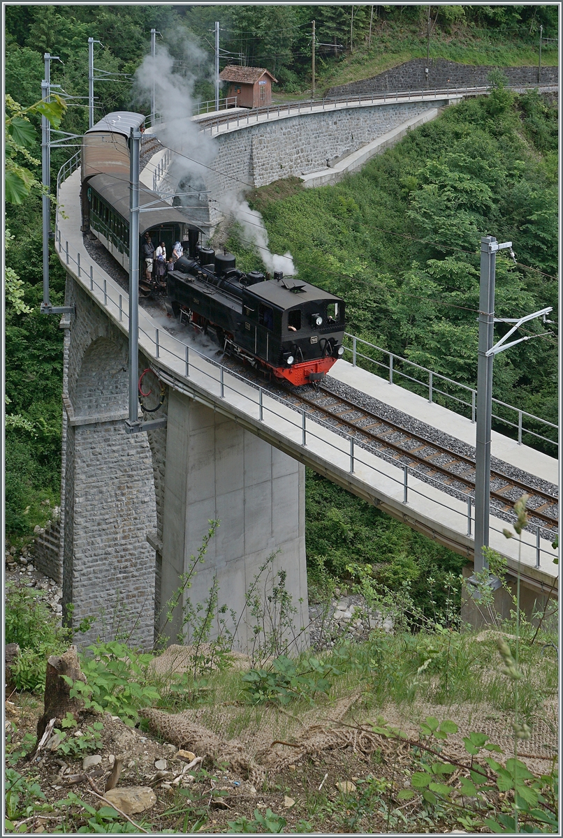 Das  Festival Suisse de la vapeur  (Schweizer Dampffestival 2025) Die Brücke über die Baye de Clarens ist saniert und die SEG G 2x 2/2 105 der Blonay Chamby Bahn auf dem Weg mit ihrem Dampfzug von Chaulin nach Blonay überquert die Brücke weiterhin mit einer Geschwindigkeit von nur 10 km/h. 

8. Juni 2025