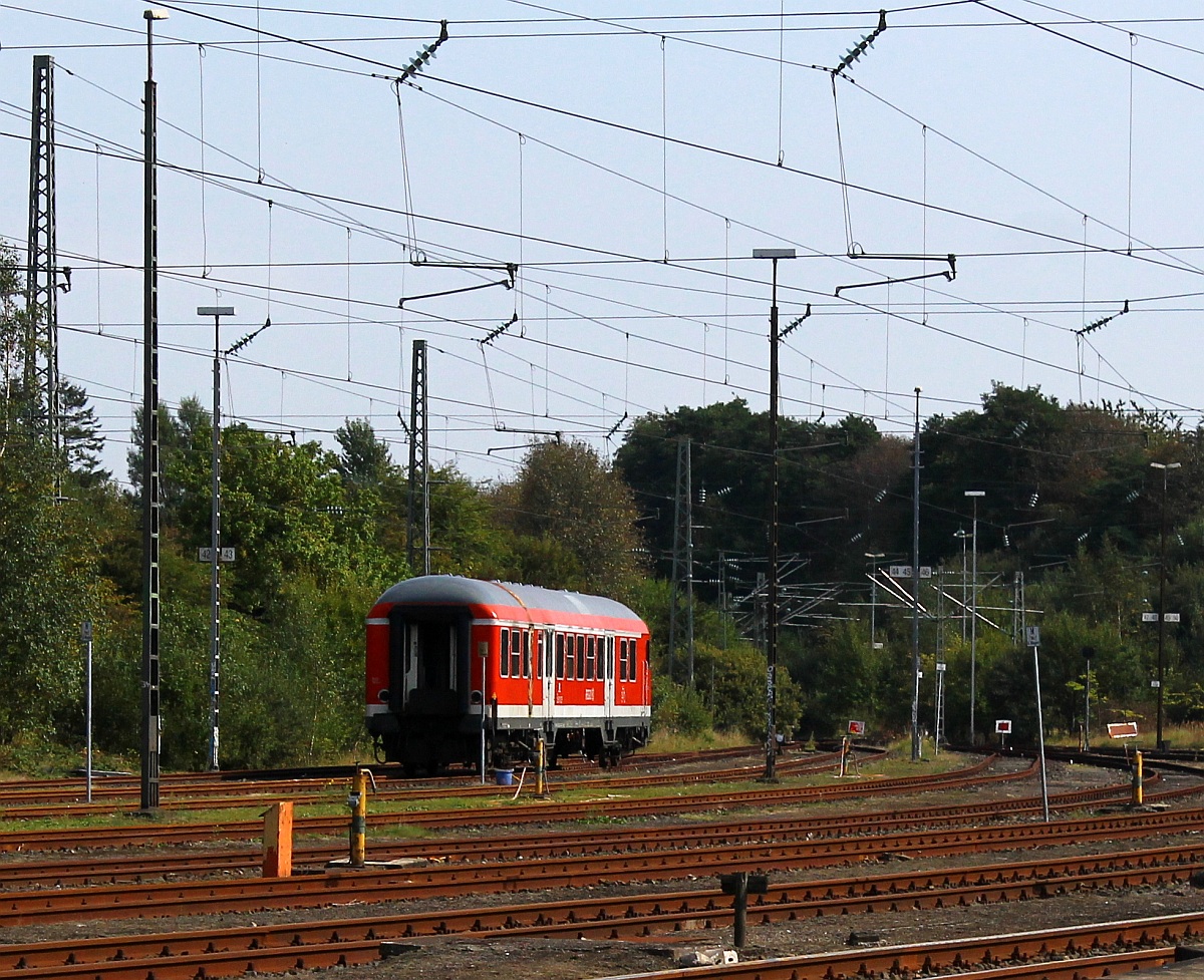 Das letzte Brandopfer war nicht wie erst angenommen ein SHE Steuerwagen sondern wieder ein n-Steuerwagen und bei genauem hinsehen erkennt man das der Brand wieder vom seitlichen elektrischen Anschluss ausging(Ausnahme der Silvesterbrand 2011). Flensburg-Peelwatt 07.09.2013