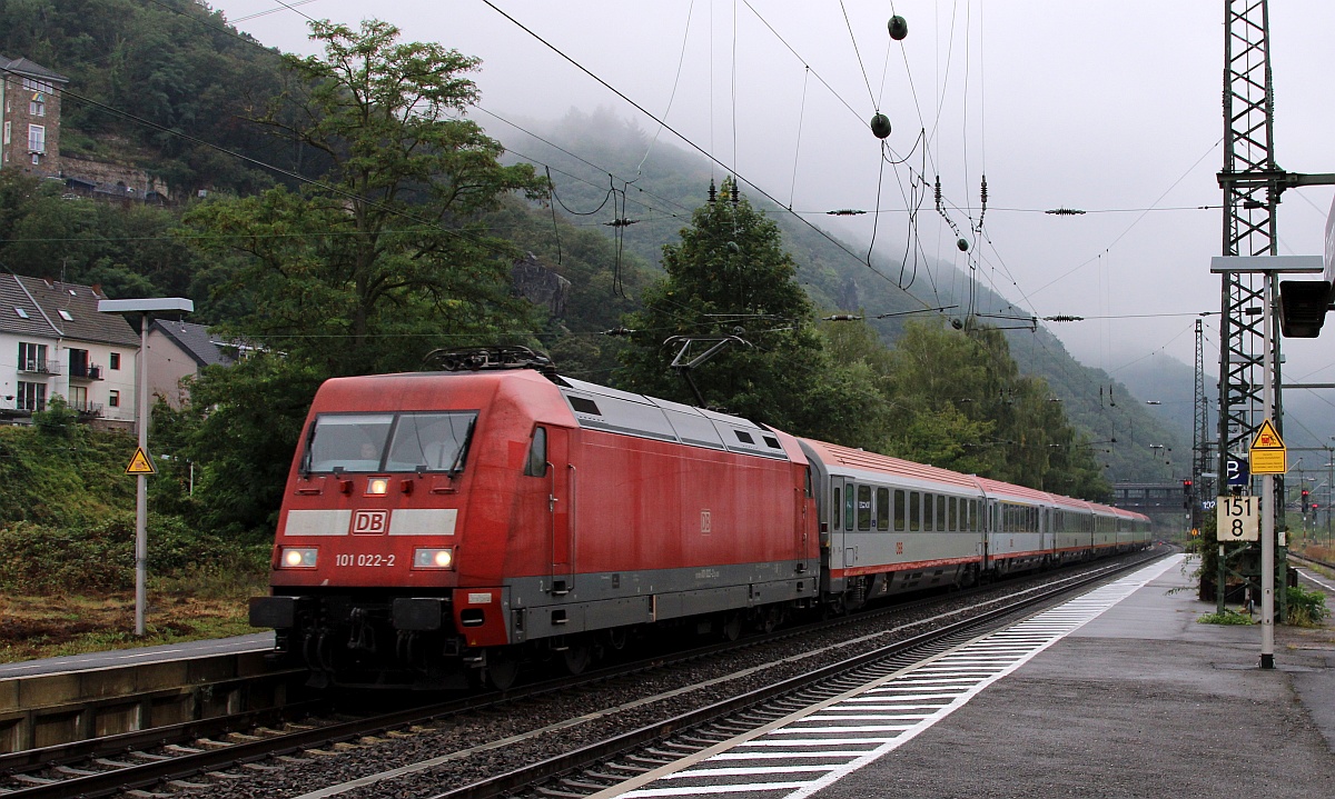 DB 101 022-2 mit BB Wagenpark. Biingen am Rhein 15.09.2021