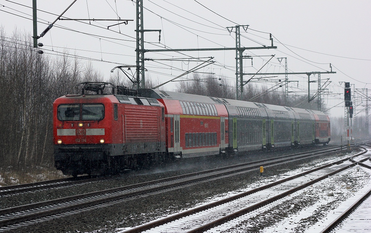 DB 112 176 mit RE 7 nach Hamburg. Jübek 12.02.2017