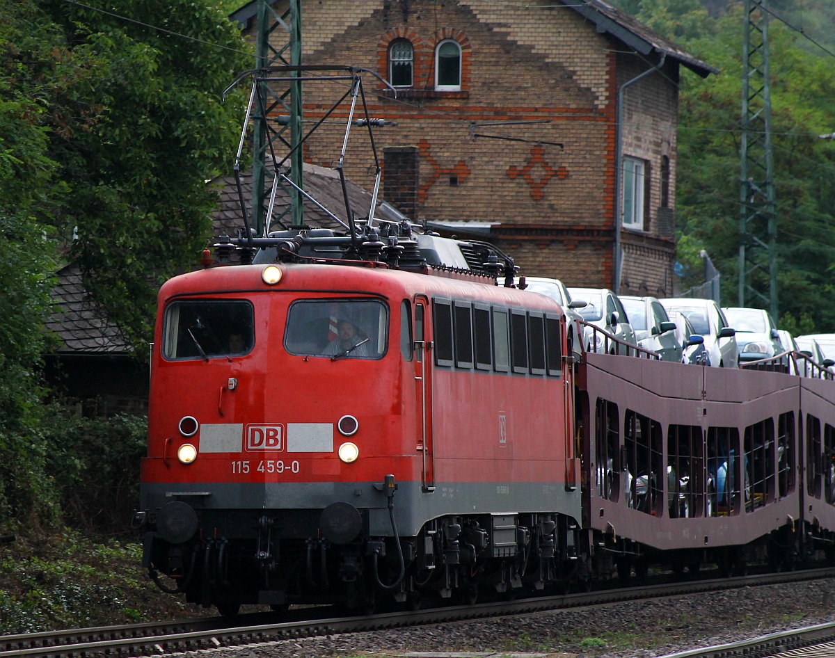 DB 115 459-0 zog den AZ aus den Niederlanden morgens durch Kaub/Rhein. 15.09.2013