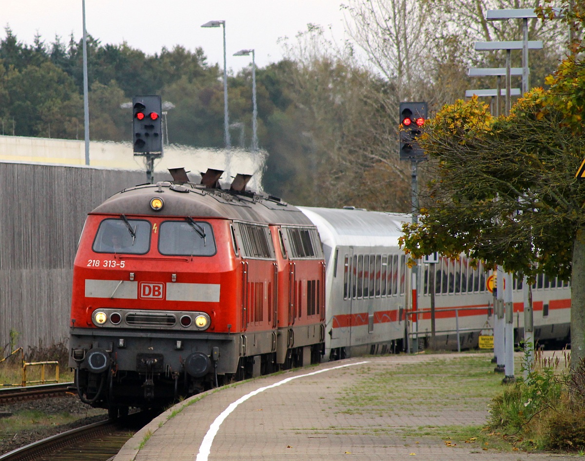 DB 218 313-5 Husum Bhf 19.10.2013