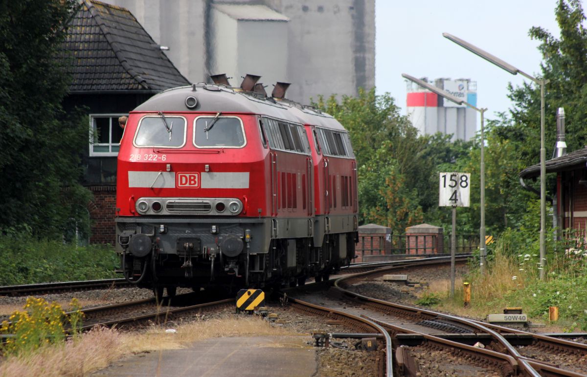 DB 218 321 und 322 werden umrangiert(1). Husum 20.07.2019