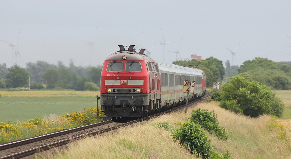 DB 218 473 und 385 mit dem IC 2314 aus Köln aufgenommen am Bü Triangel. 28.06.2020