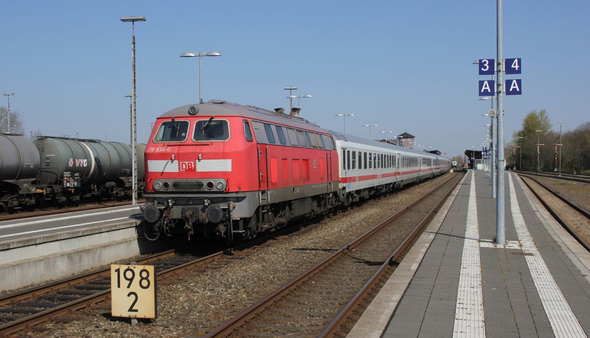 DB 218 834-0 mit IC 2375 Niebll 19.04.2019