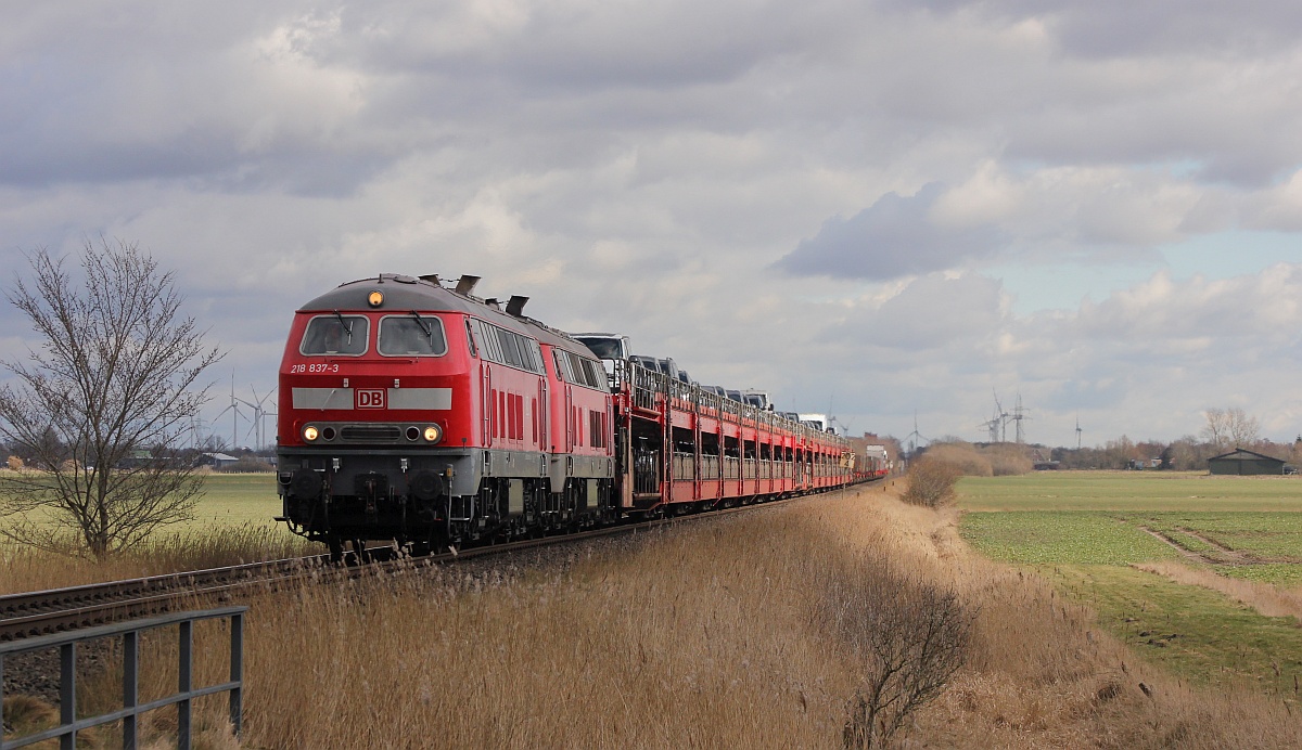 DB 218 837 und 307 mit SyltShuttle gen Westerland, Bü Triangel 19.03.2021