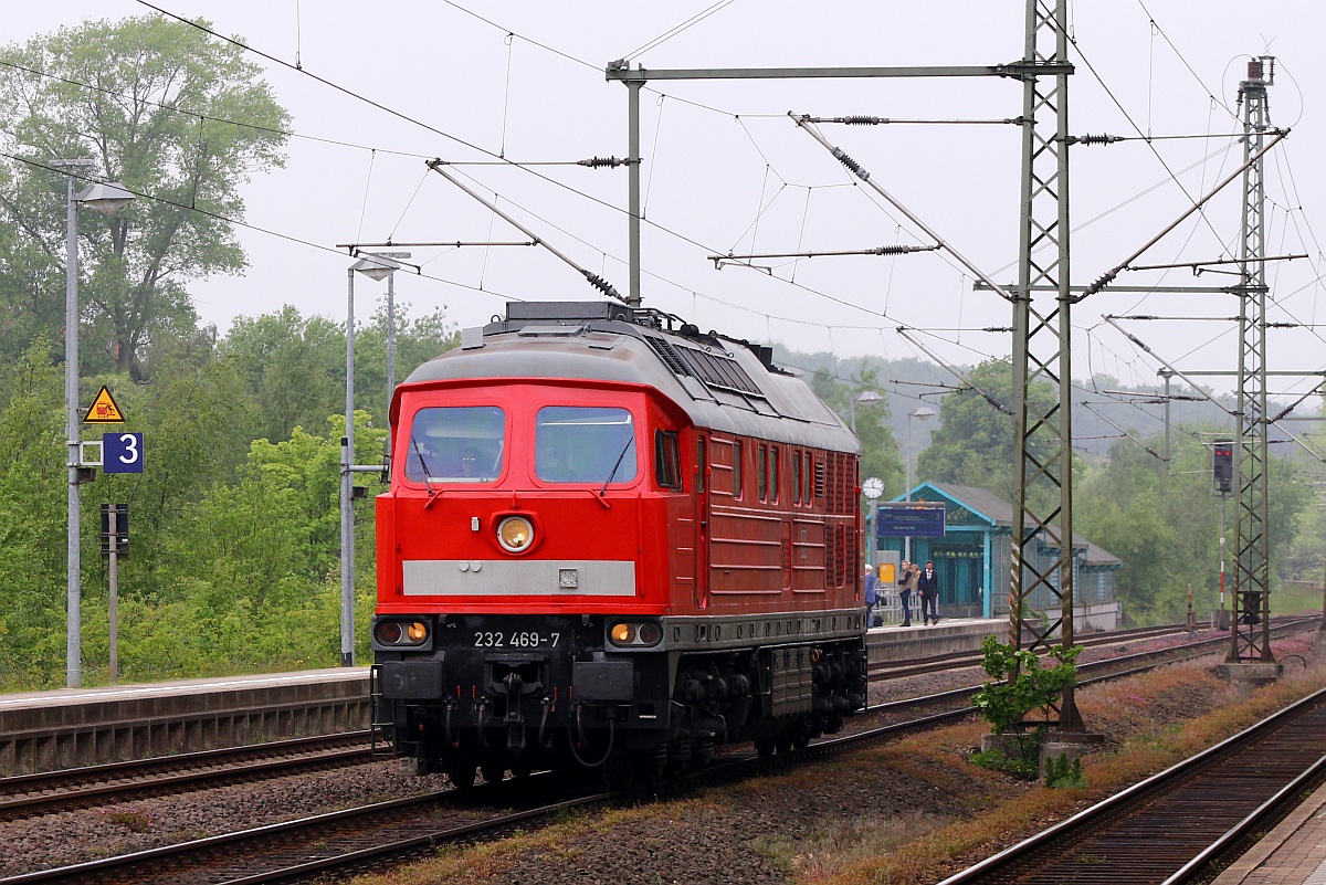 DB 232 469-7 als T 64672 auf dem Weg von Padborg nach Maschen hier festgehalten in Schleswig. 06.06.2015