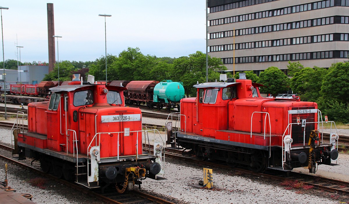 DB 363 726-4 und 363 676-8, Maschen 03.06.2012