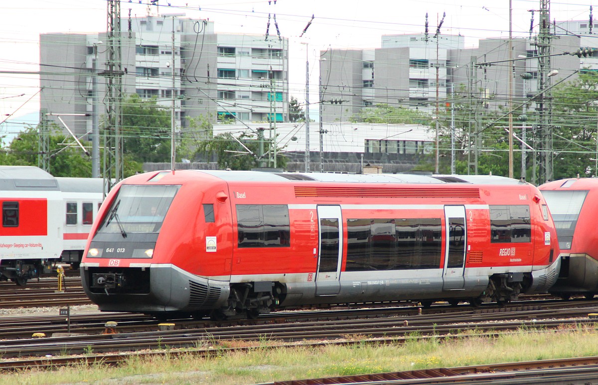 DB 641 013-7  Basel  Basel bad Bhf 01.06.2012