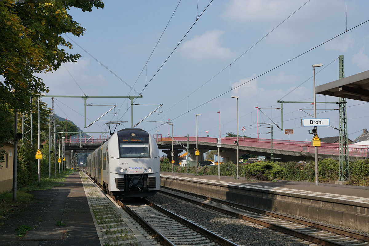 DB: Bahnalltag vom Bahnhof Brohl.
Am 23. September 2017 konnten beim Passieren des Bahnhofs Brohl innert kurzer Zeit mehrere Züge beobachtet werden.
Foto: Walter Ruetsch