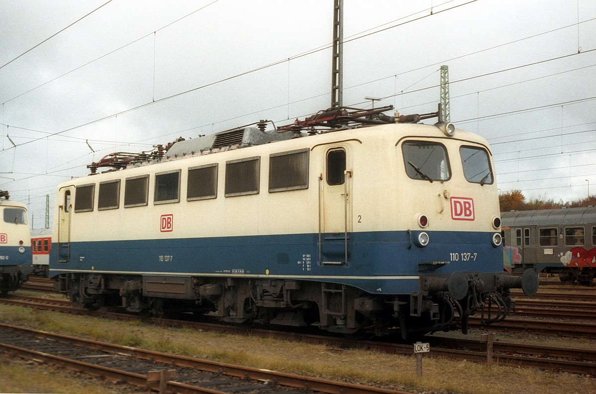 DB E10 137/ 110 137-7 Flensburg Peelwatt 02.11.1997