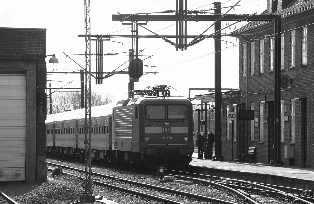 DB i.E für WFL 112 170 ist gerade mit dem D 304 in Pattburg angekommen. 26.02.2023