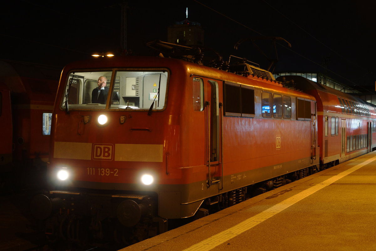 DB: Impressionen des Bahnhofs Stuttgart Hbf vom 3. Dezember 2016.
Foto: Walter Ruetsch