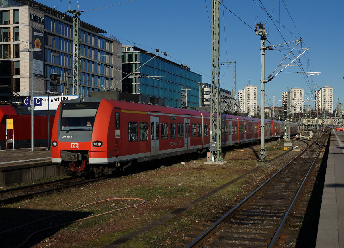 DB: Impressionen des Bahnhofs Stuttgart Hbf vom 3. Dezember 2016.
Foto: Walter Ruetsch