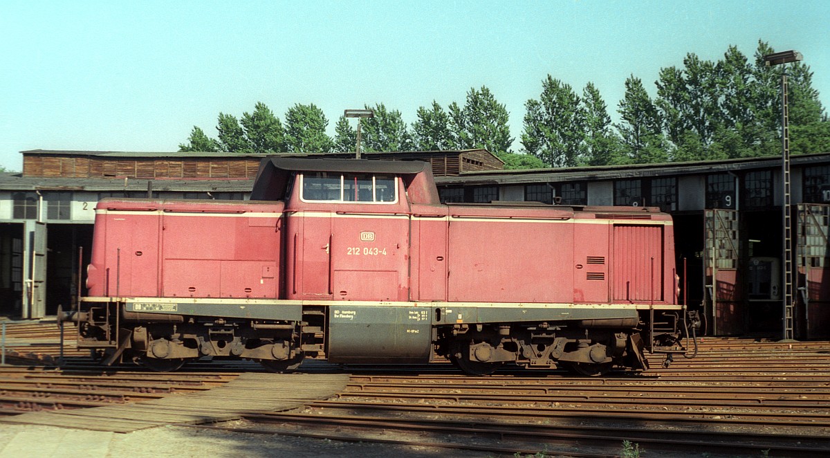 DB V 100 2043/ 212 043-4 Bw Flensburg 05.07.1985