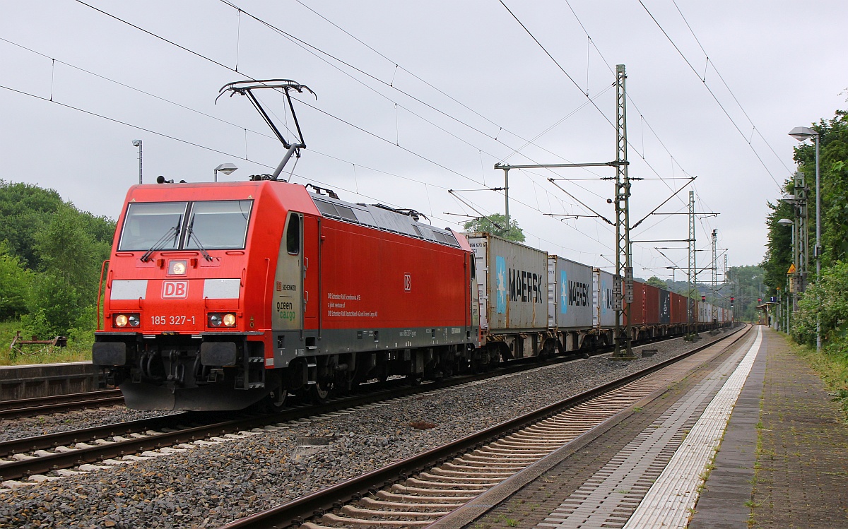 DBCSC 185 327-1 mit dem neuen Maersk Containerzug in Schleswig Richtung Hamburg. 23.06.2017 