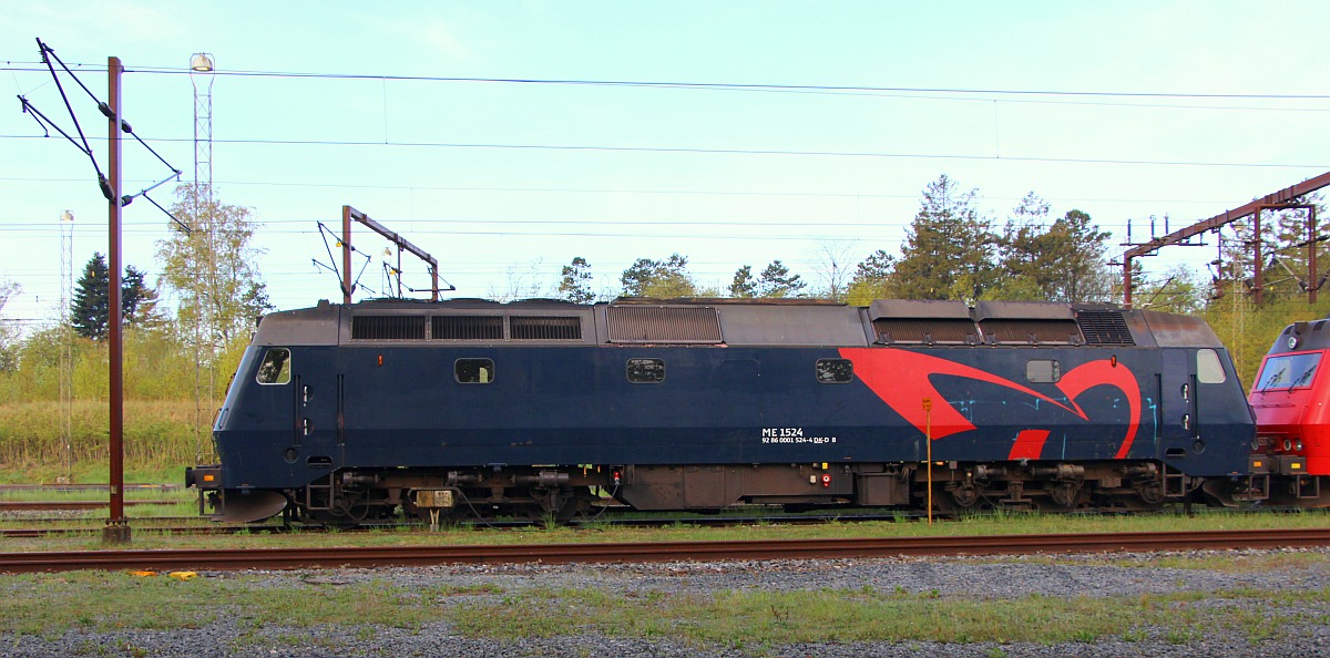 DBCSC (NRFAB TMe) Litra ME 1524 oder 92 86 0001 524-4 DK-DB, Henschel 1983, Baunr. 32637, 3300 PS, 175 km/h. Pattburg/DK 01.05.2022