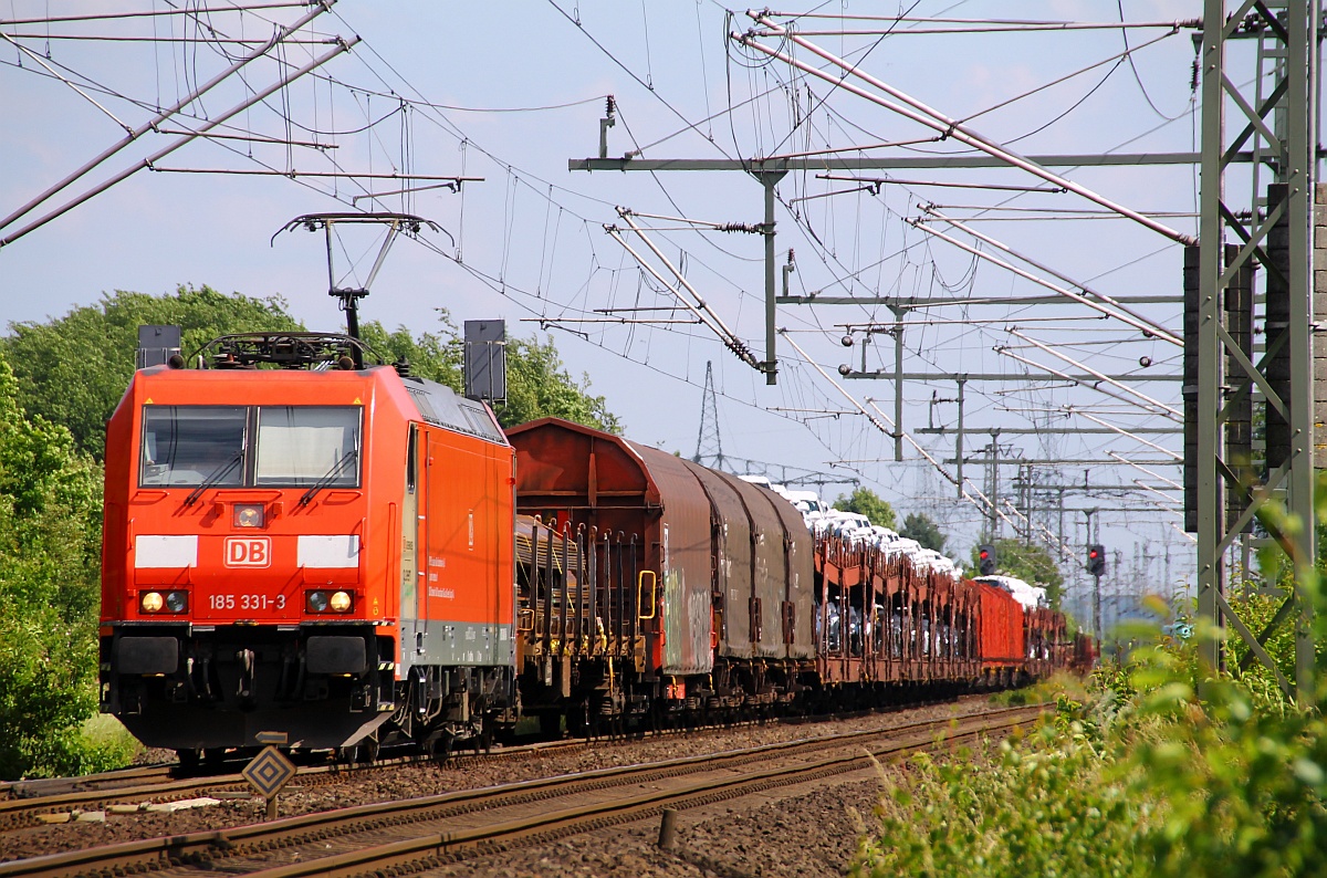 DBS/RSC 0185 331-3 mit langem Gz aufgenommen in Jübek am 06.06.2014.