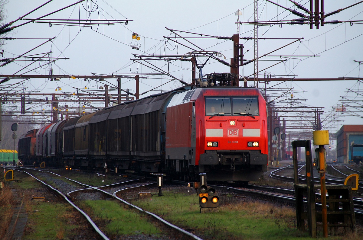 DBS/RSC EG 3108 verlässt hier mit dem KT 44733 Padborg/DK Richtung Maschen Rbf/D. Padborg 14.02.2014