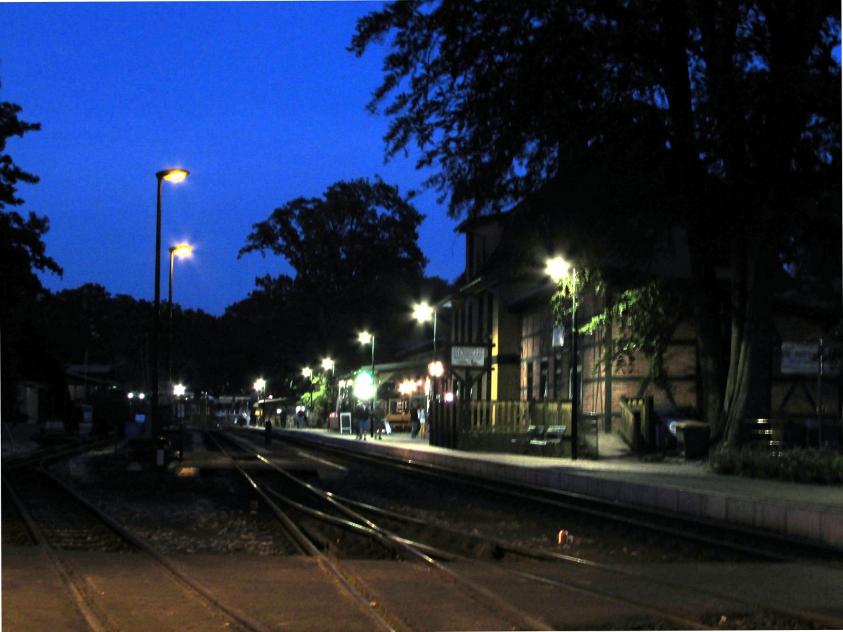 Der Bahnhof Göhren am Abend des 01.08.2014