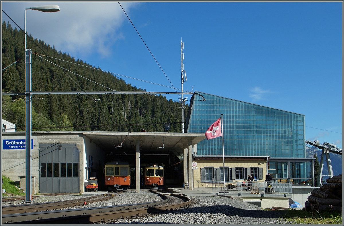 Der Bahnhof Grütschalp, wo auf der Reise von Lauterbrunnen nach Mütten von der Seilbahn (früher Standseilbahn) auf die Züge umgesteigen wird.
28. August 2014