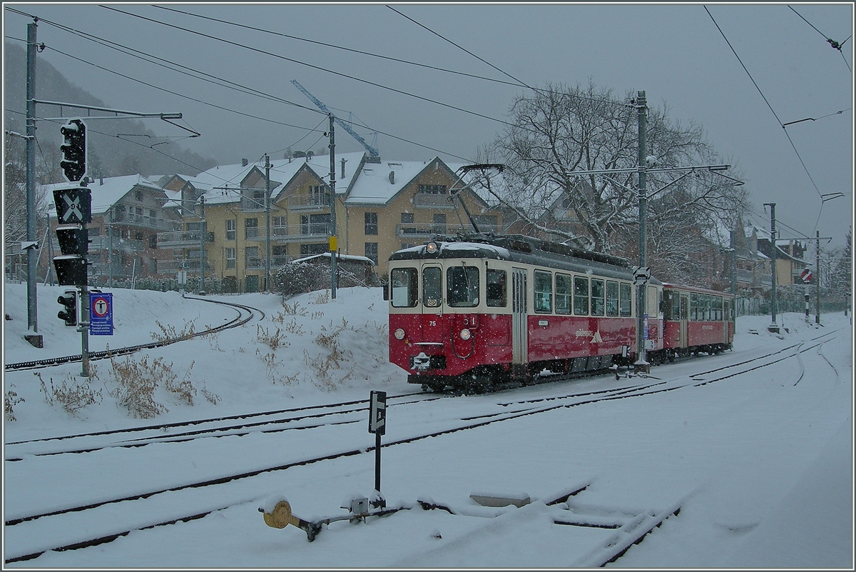 Der CEV BDeh 2/4 75 mit Bt in Blonay. 
30. Jan. 2015