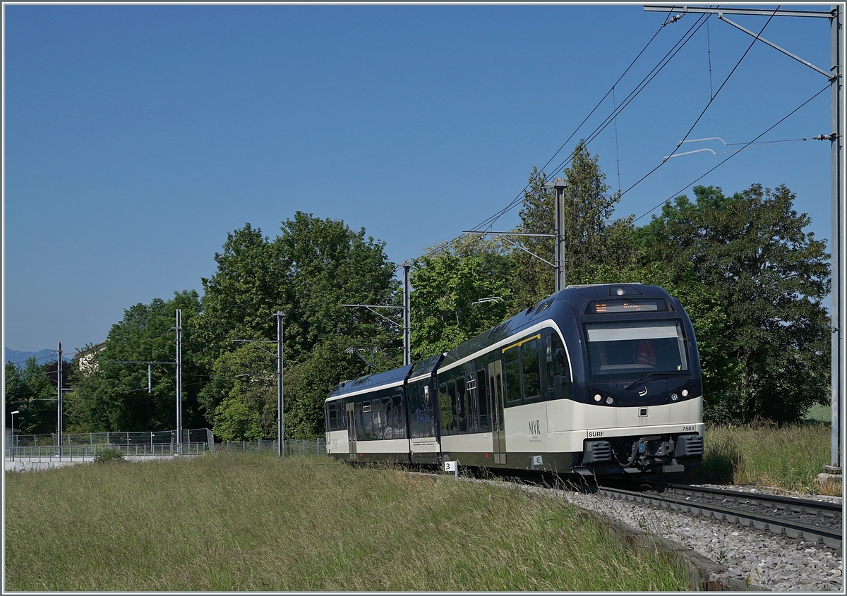 Der CEV MVR ABeh 2/6 7503  Blonay-Chamby  verlässt den Halt Château d'Hauteville in Richtung Blonay.

18.05.2020