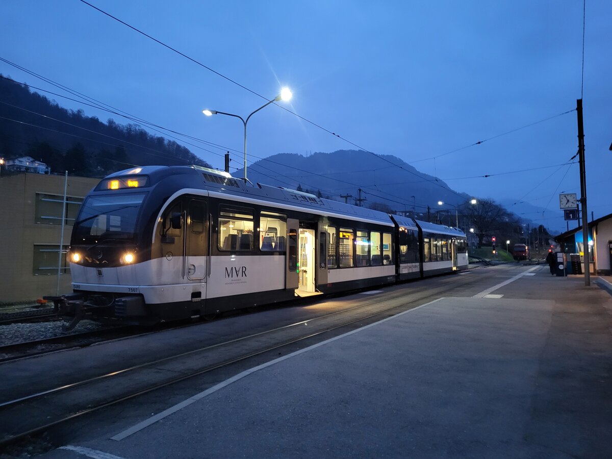 Der CEV MVR ABeh 2/6 7507 ist von Lally in Blonay angekommen und wird nach Vevey weiter fahren.
29. Feb. 2024