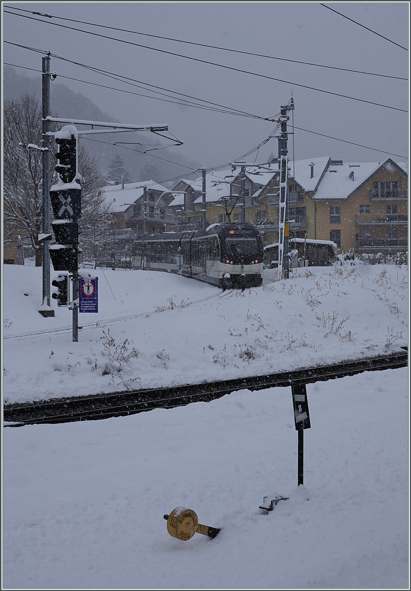 Der CEV MVR SURF ABeh 2/6 7505 verlässt Blonay in Richtung Les Pléiades. 

25. Jan. 2021