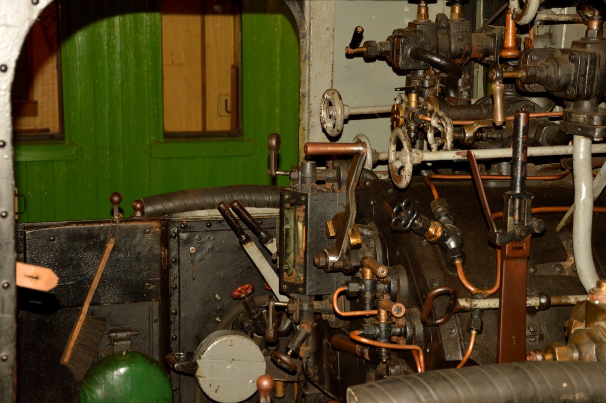 Der F�hrerstand der 99 579 am 23.10.2015