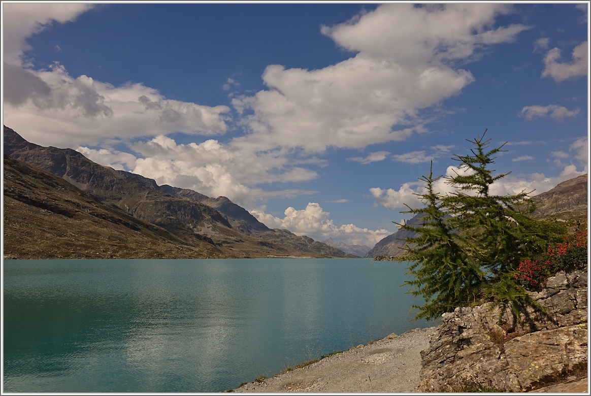 Der Lago Bianco am Berninapass.
(13.09.2016)