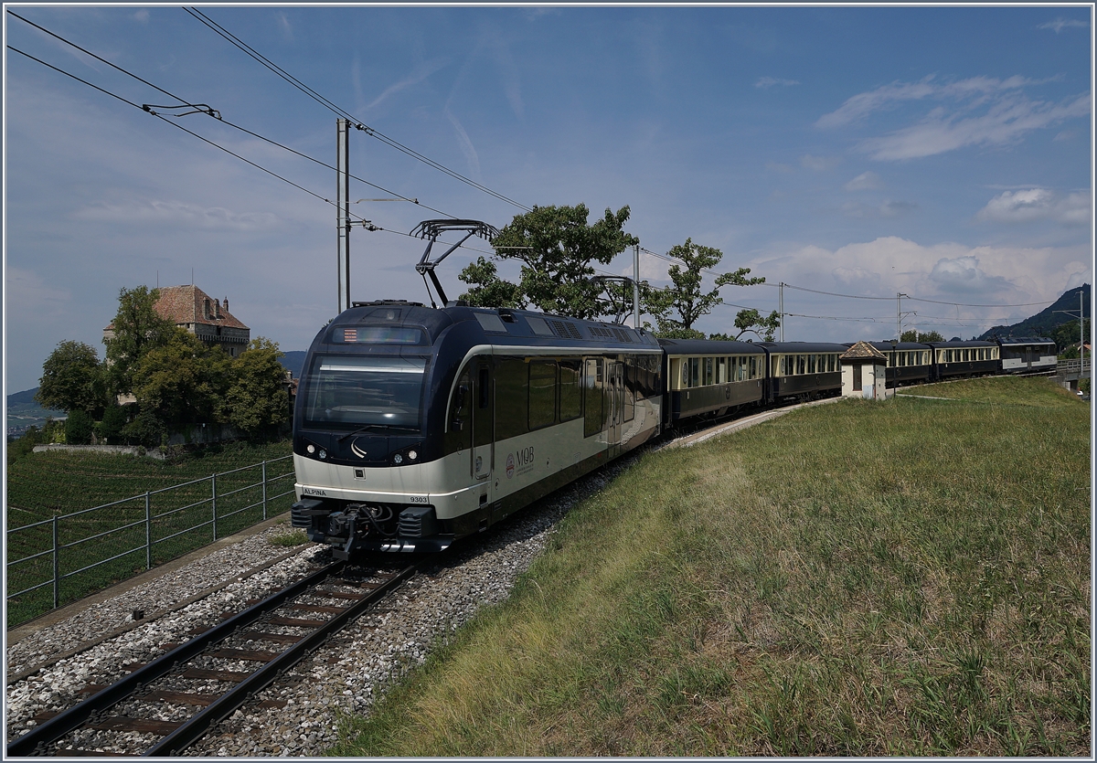 Der  neuen  MOB Belle-Epoque bei der Durchfahrt in Châtelard VD.
8. August 2018
