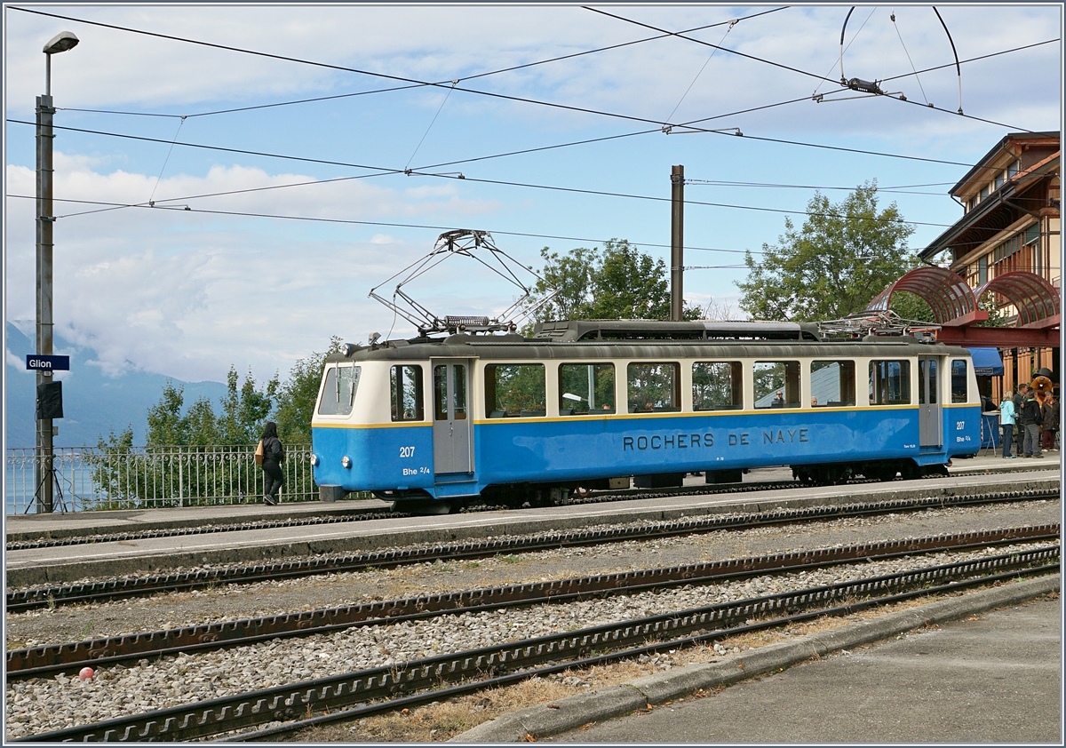 Der Rochers de Naye Bhe 2/4 207 bei der Fahrzeugparade 125 Jahre Rochers de Naye.
16. Sept. 2017