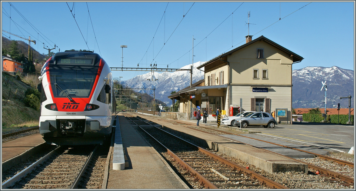Der  TILO  Flirt RABe 524 004 als S30 nach Maggadino Vira.

 
21. März 2013
