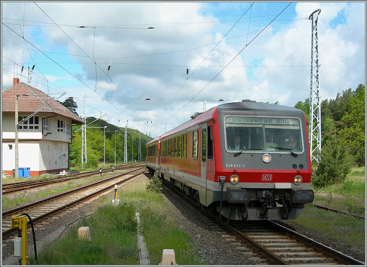 Der VT 628 632-2 ereicht als RB Binz.
26. Mai 2006