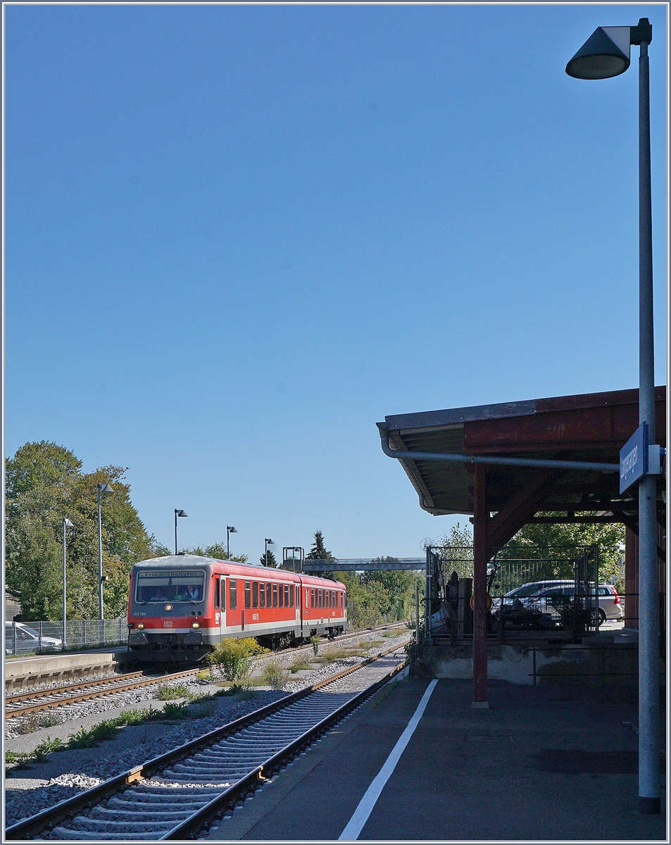 Der VT 928 703 auf der Fahrt nach Friedrichshafen hat Langenargen erreicht.
25. Sept 2018