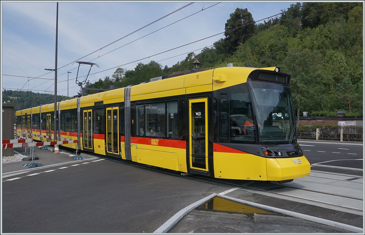 Der WB (Waldenburgerbahn) Be 6/8 101 ist bei Bubendorf Bad auf Testfahrt. 

30. August 2022