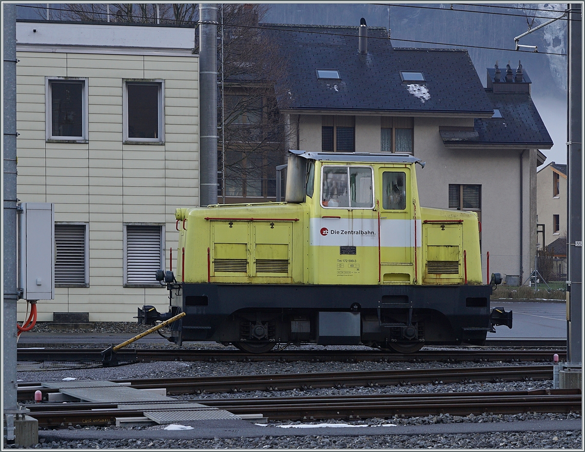 Der Zentralbahn Tm 172 599-3 wartet in Meiringen auf einen neuen Einsatz. 

17. Februar 2021