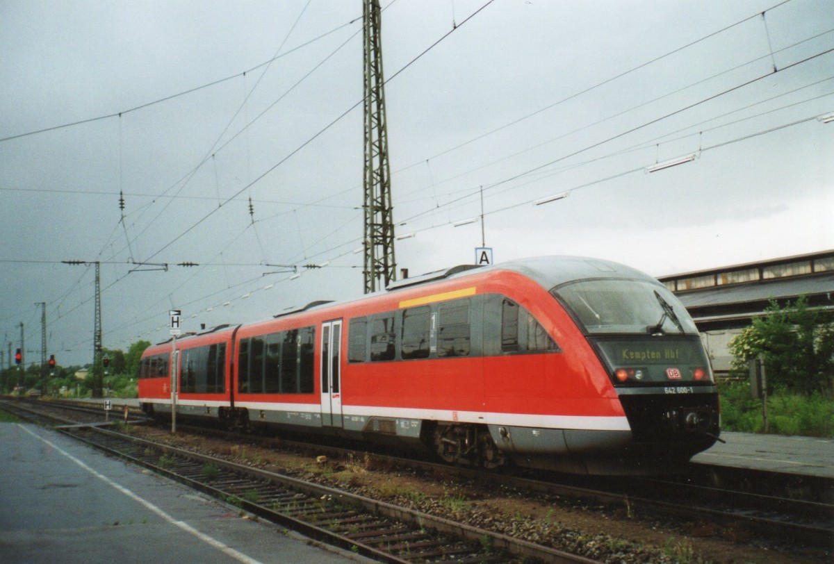 Desiro 642 600 steht am 1 Juni 2006 in Rosenheim.