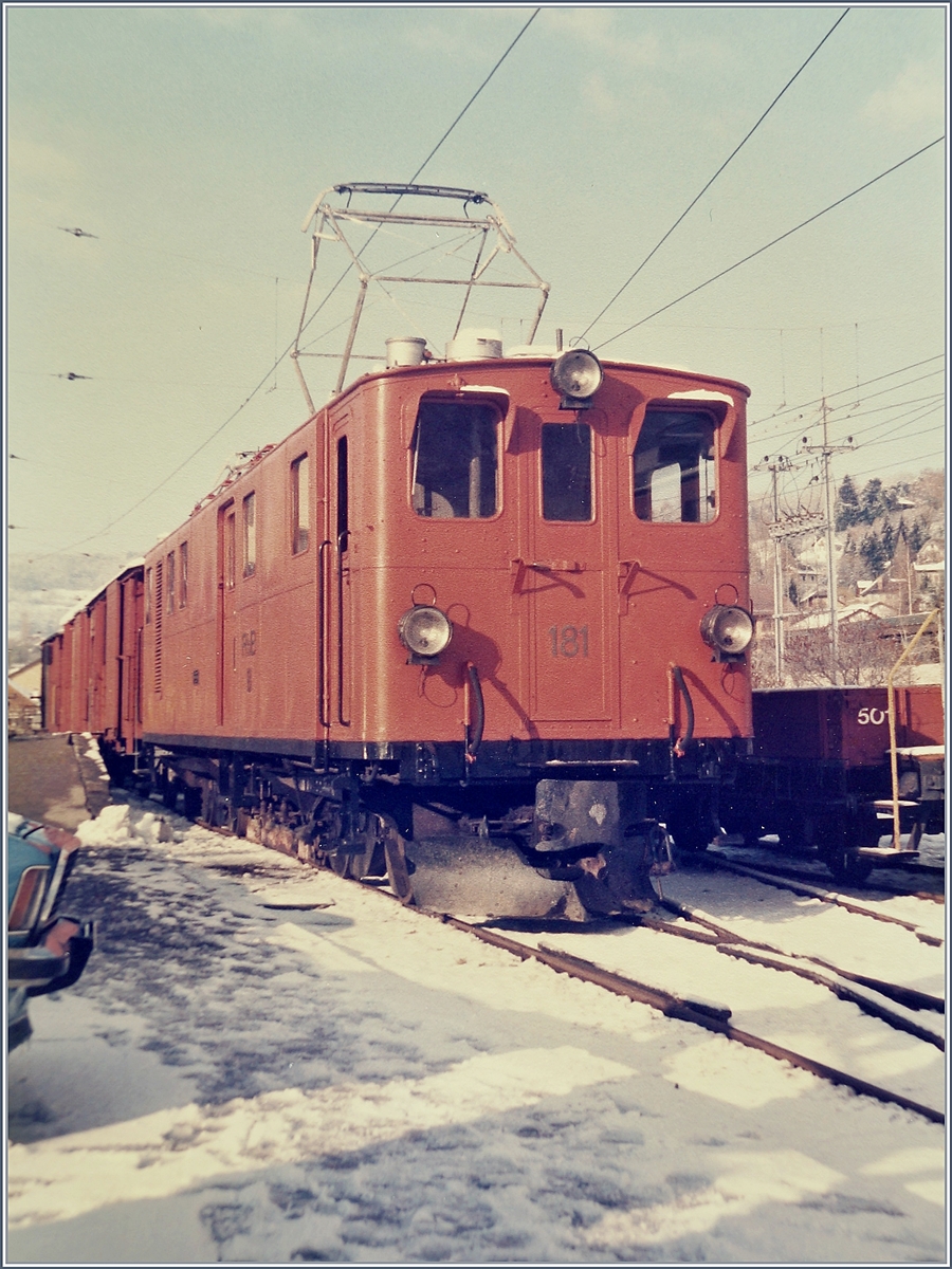 Die Bernina Bahn Ge 4/4 der Blonay - Chamby Bahn in Blonay, damals noch als Ge 4/4 181 beschriftet.

Jan. 1986