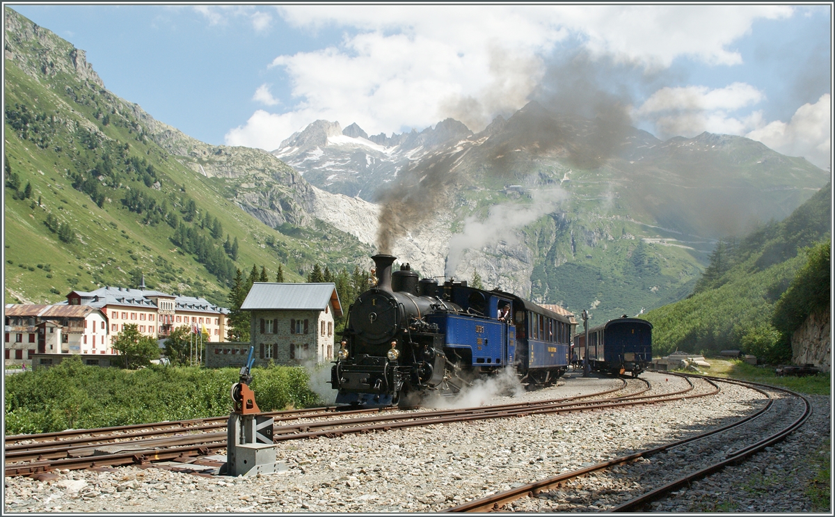 Die BFD (Brig-Furka-Disentis), heute DFB (Dampfbahn Furka Bergstrecke) HG 3/4 N 1 in Gletsch.
5. August 2013