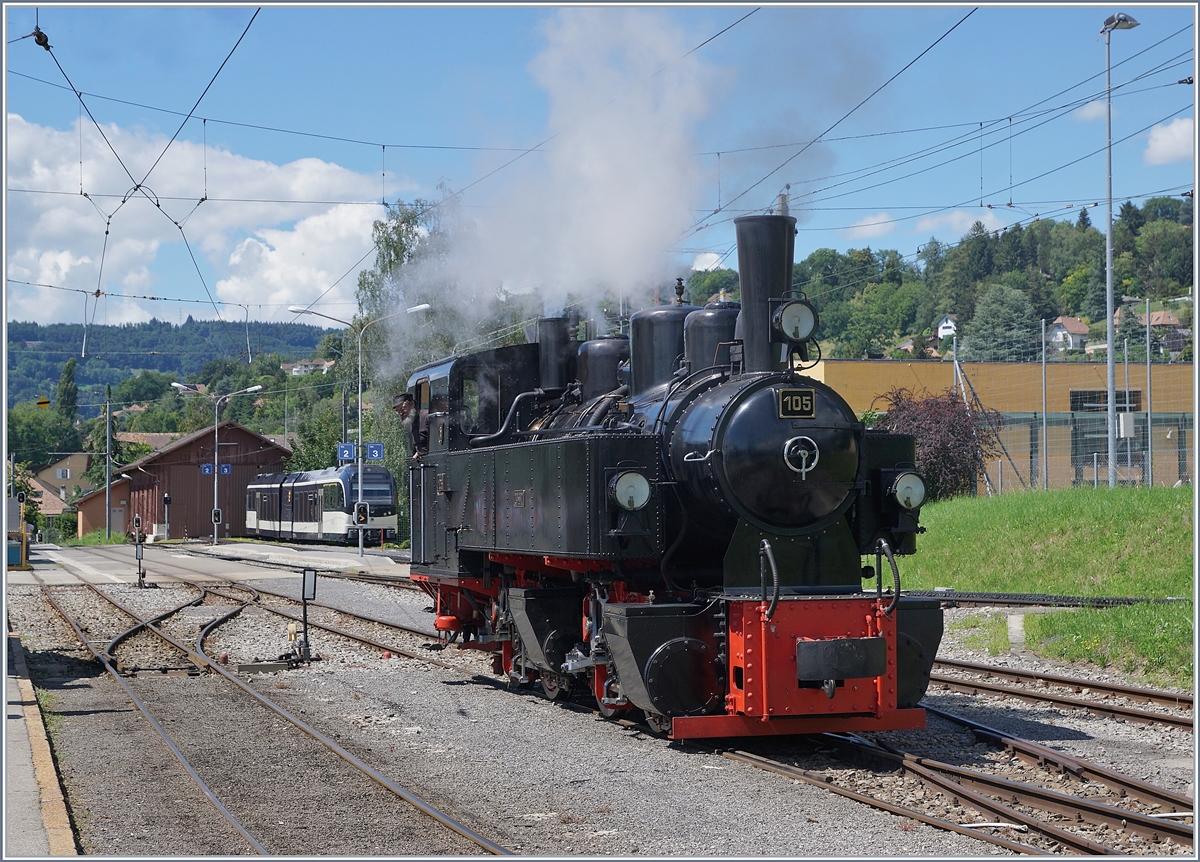 Die Blonay Chamby G 2x 2/2 105 rangiert in Blonay.

21. Juni 2020